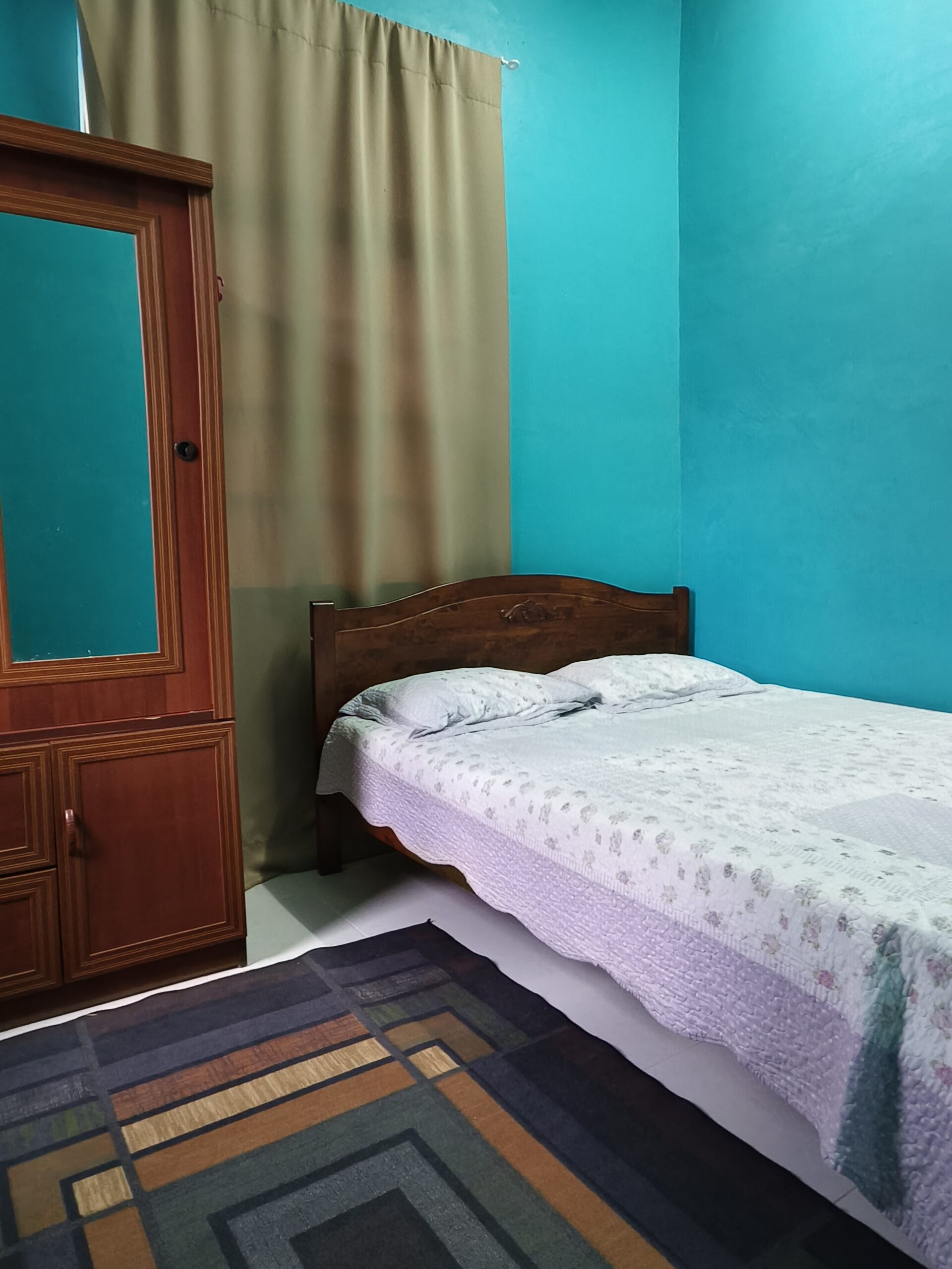 Bedroom 2 Kepong B dengan katil queen